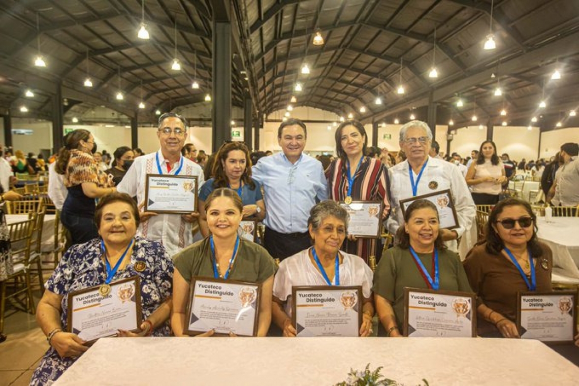 Maestros de Educación Especial obtuvieron reconocimientos