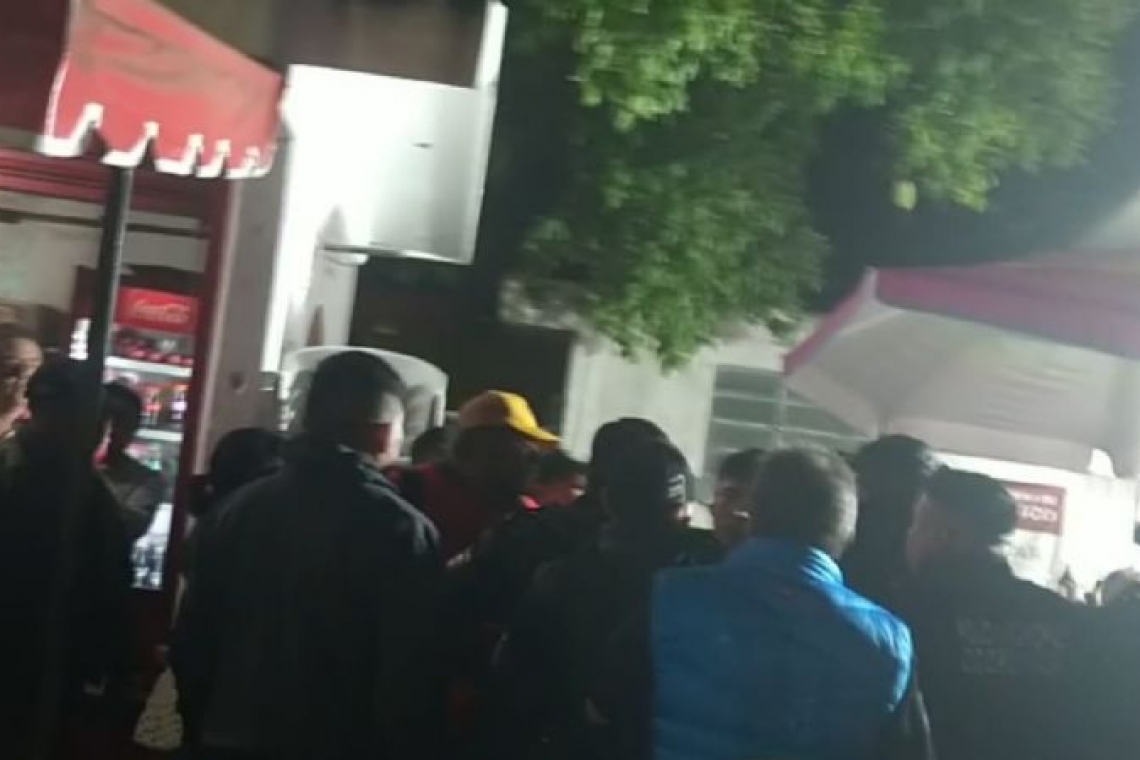 Un herido con cuchillo en un baile que acabó en riña campal