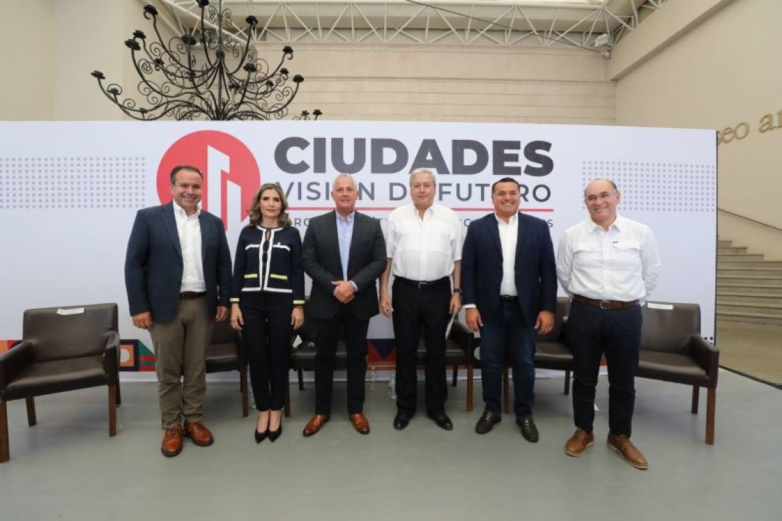 Renán Barrera comparte experiencias de éxito en el foro “Ciudades, Visión de Futuro. Foro de Políticas Públicas Locales”