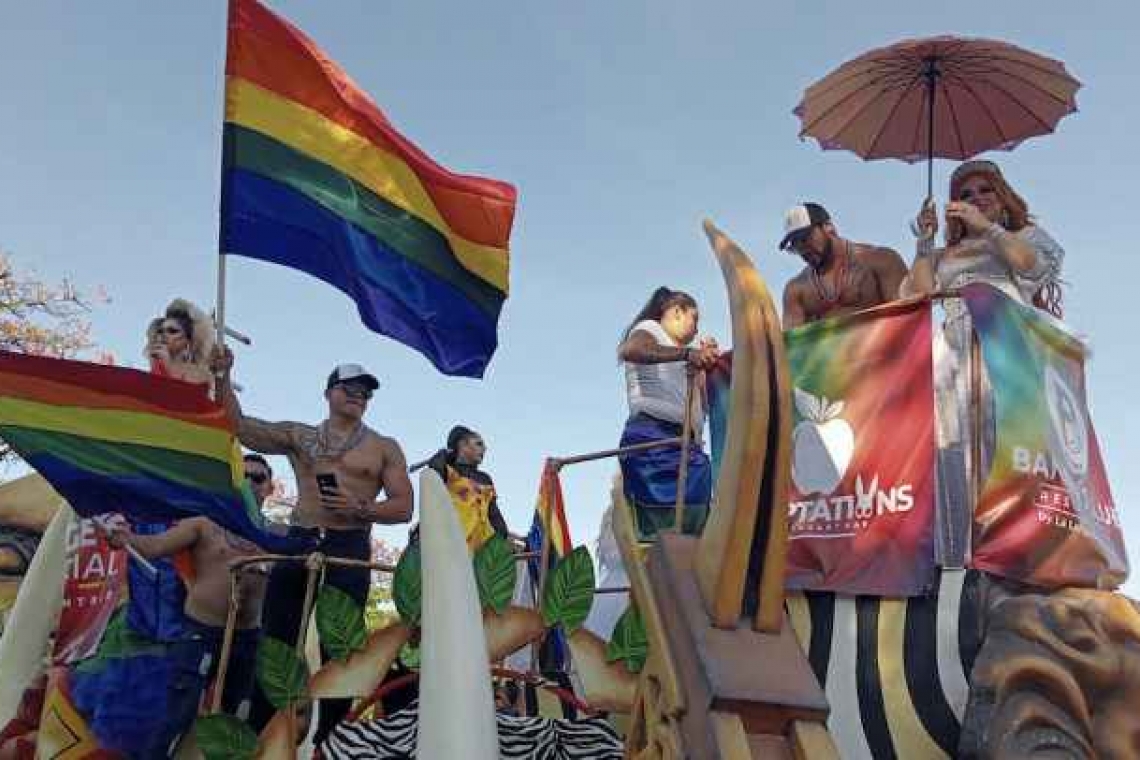 Tranquila y ordenada marcha de la diversidad