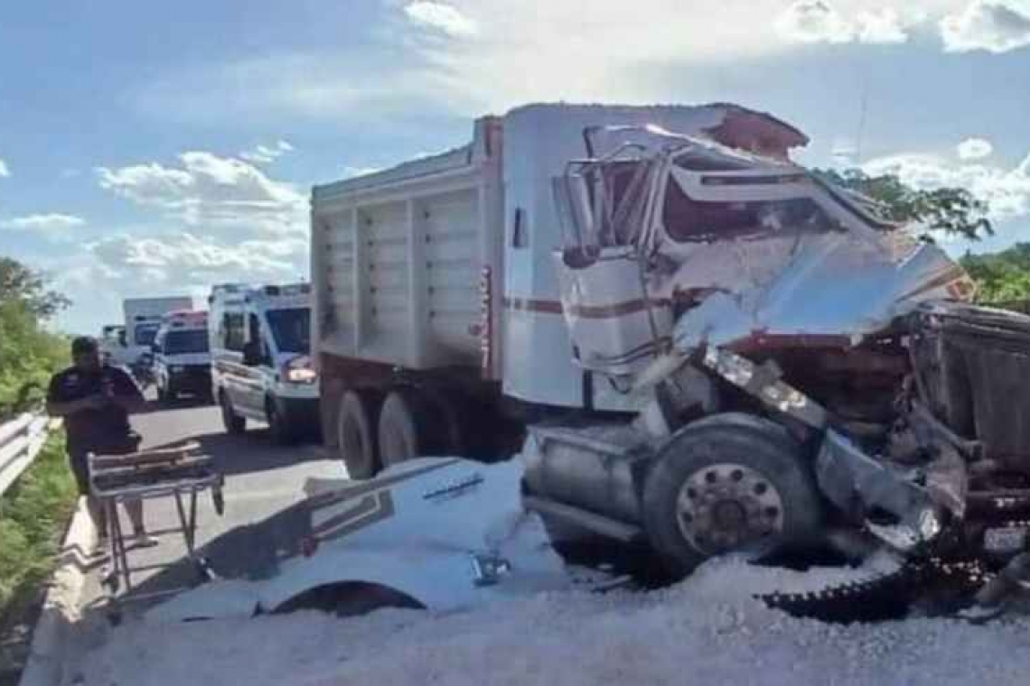 Mortal carambola en la autopista Mérida-Cancún