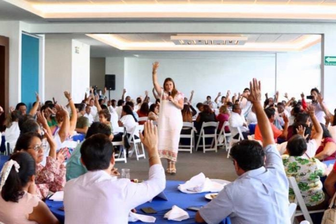 Cecilia Patrón dialogó con 200 trabajadores afiliados a la CROC 