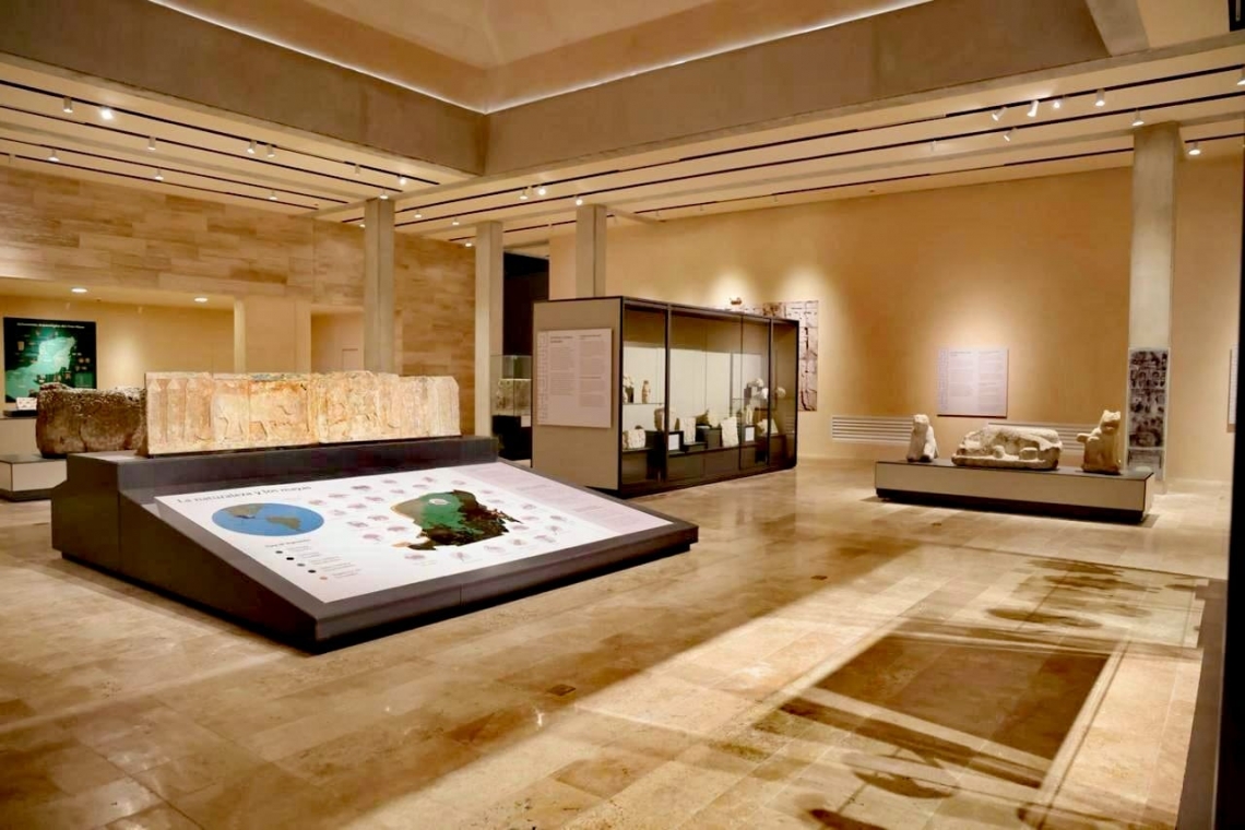 AMLO puso en servicio nuevo museo en Chichén Itzá.