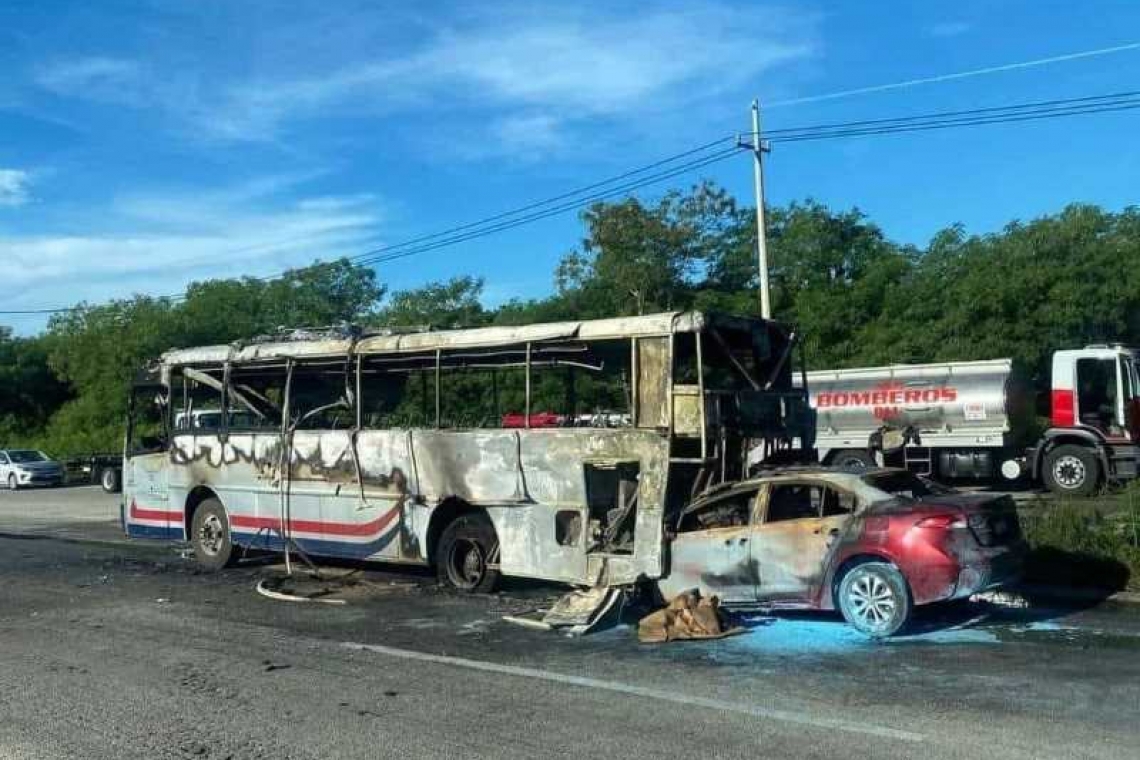  Un muerto y varios heridos por choque en la vía federal Tizimín- Mérida.