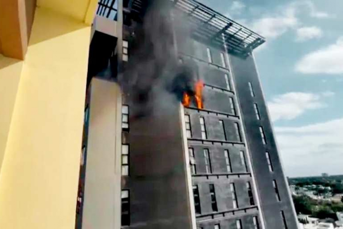 SE QUEMÓ UNA SUITE DE LUJO EN UN EDIFICIO DE DEPARTAMENTOS
