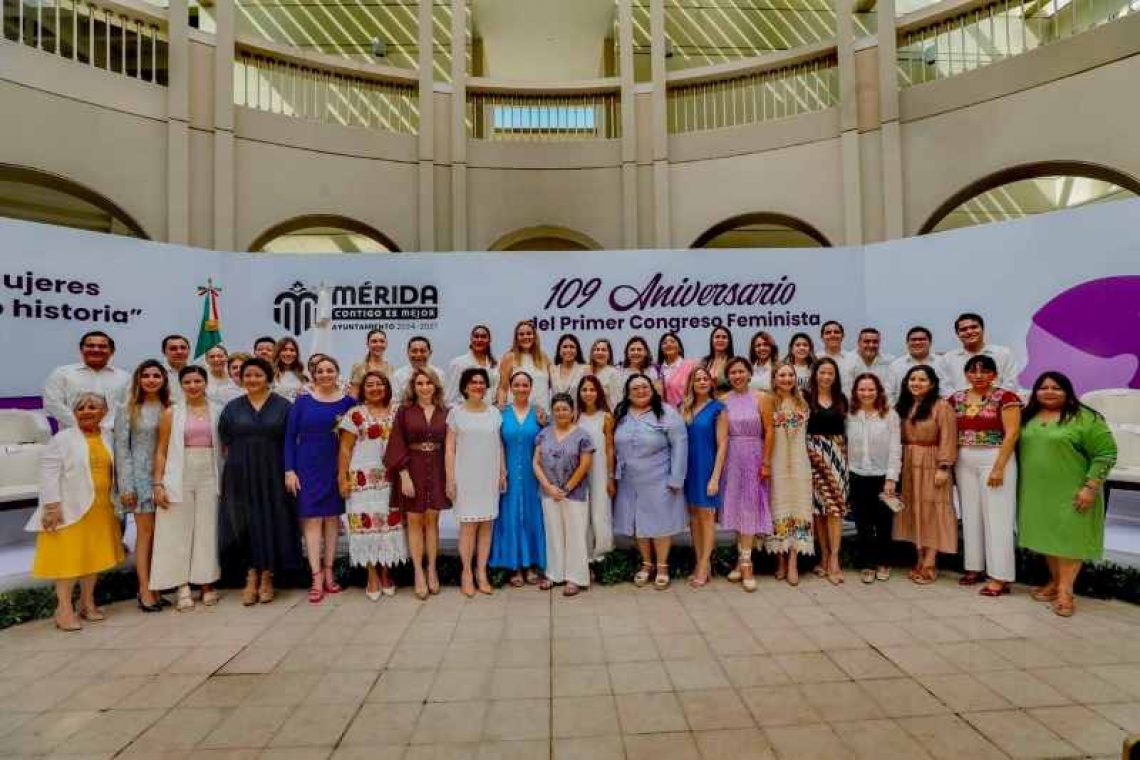 "En Mérida las mujeres seguimos haciendo historia" afirmó Cecilia Patrón Laviada en la conmemoración del 109 aniversario del Primer Congreso Feminista.