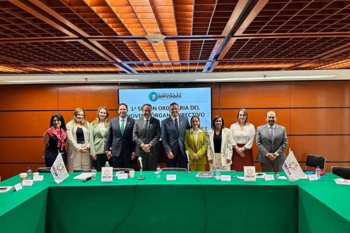 Alcaldesa de Mérida se integra a la Red Mexicana de Ciudades Amigas de la Niñez.