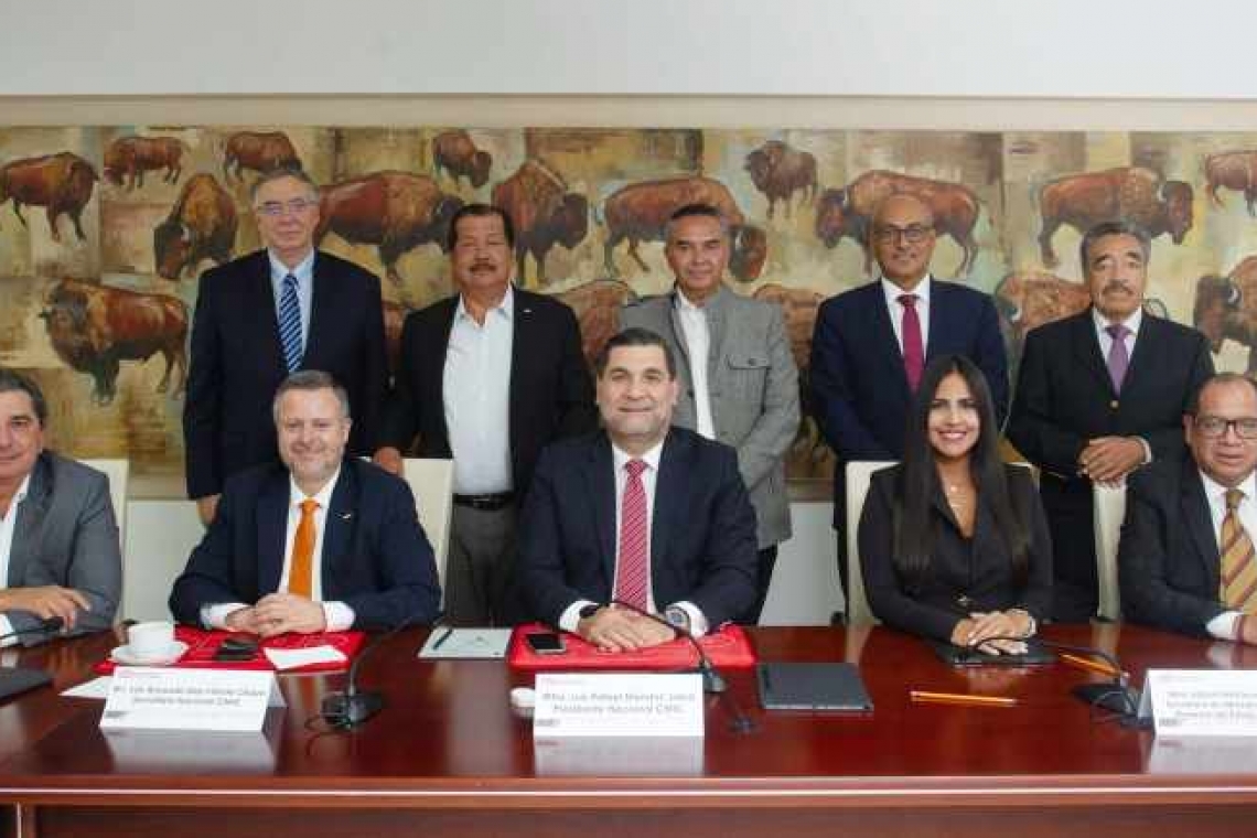 CMIC Y GOBIERNO DE YUCATAN PROMUEVEN ENFOQUE SOCIAL DE LA OBRA PUBLICA