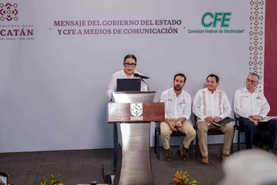 La directora general de la CFE, Emilia Calleja Alor y el Gobernador Joaquín Díaz Mena afirman que con nuevas plantas de energía garantizarán el sumistro en Yucatán.
