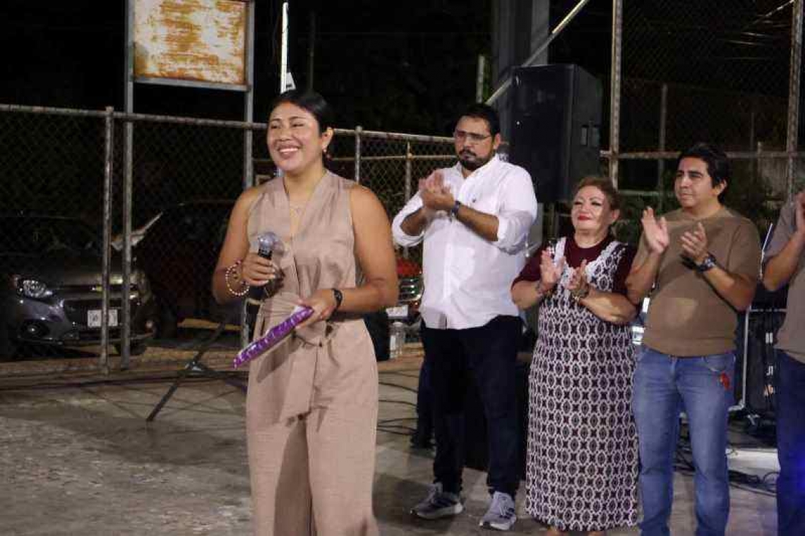 La diputada local Clara Rosales celebró su cumpleaños en la colonia Meridana San Marcos Nocoh