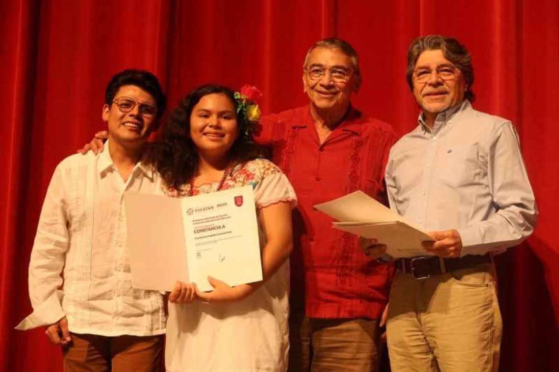 En el CEBA cierran formación artística con la obra de teatro " Los Pequeños del Mayab"