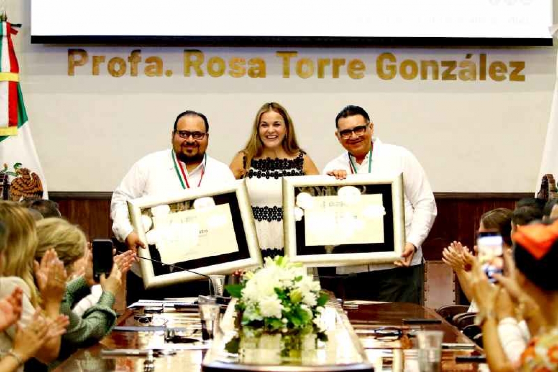 ﻿  Cabildo de Mérida entrega medalla Hector Herrara “Cholo” 2025 a “Dzereco y Nohoch”