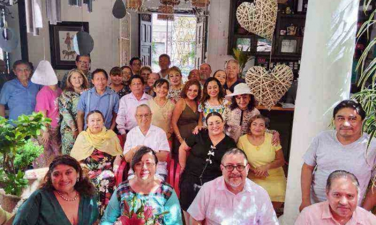 EL COLEGIO DE LOCUTORES DE YUCATAN CELEBRAN REENCUENTRO Y NUEVAS ACTIVIDADES.