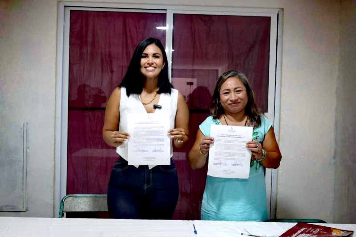 ﻿  Dip. Alba Cob y la empresaria Cristina Fernández firman el convenio “Cruzada por la Alimentación.”