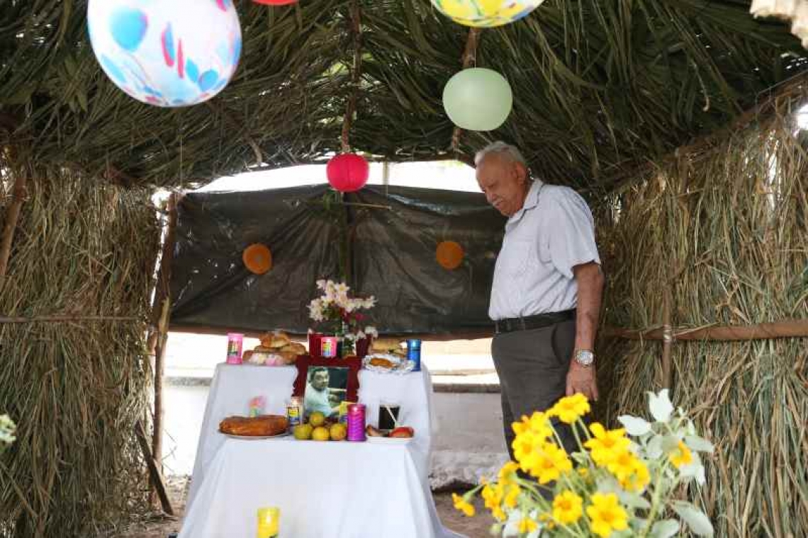  Realizan muestra de altares en el Cereso de Mérida.