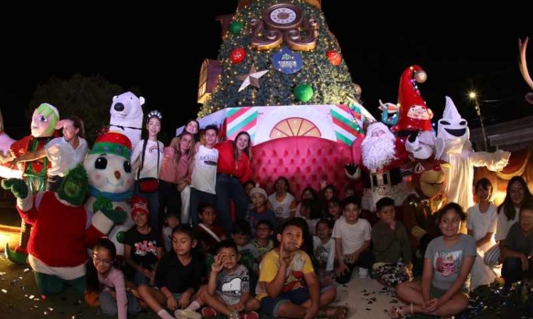 Armonía de voces anuncia la llegada de las fiestas decembrinas al corazón de Mérida.