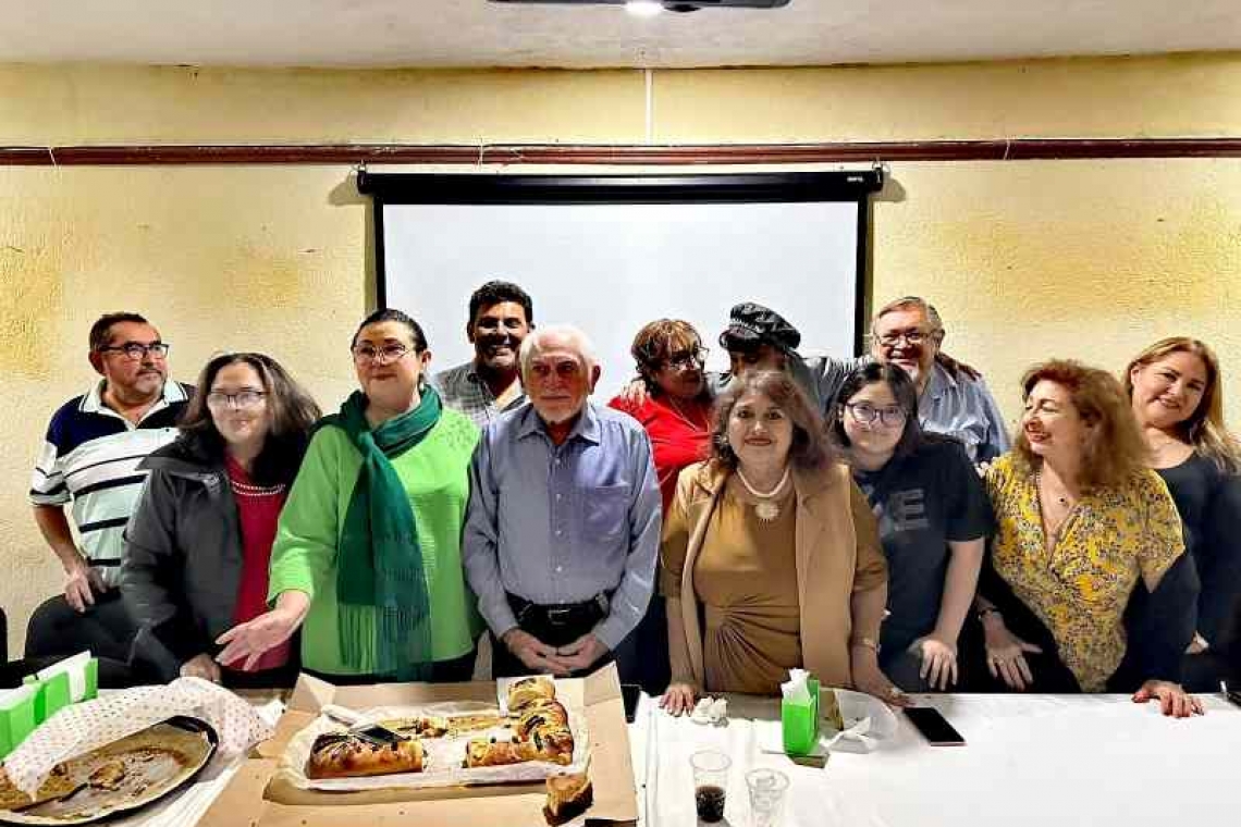 En franco ambiente de hermandad Locutores del CLY departieron con Rosca de Reyes en CESCTM.
