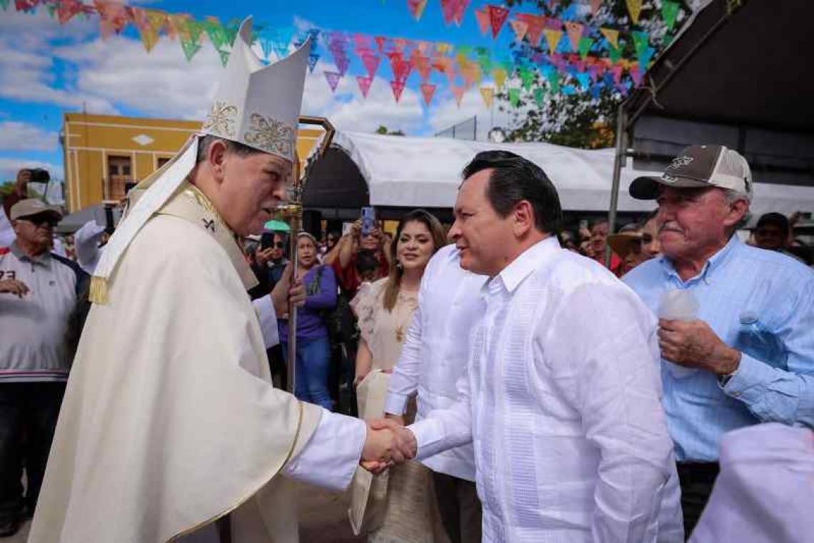 EL GOBERNADOR JOAQUIN DIAZ MENA FUE A L A FIESTA DE LA CANDELARIA DE VALLADOLID.