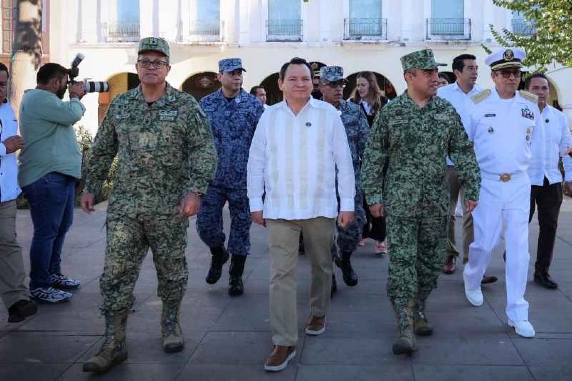  Gobierno del Estado conmemora mes del Ejército y de la Fuerza Aérea Mexicana