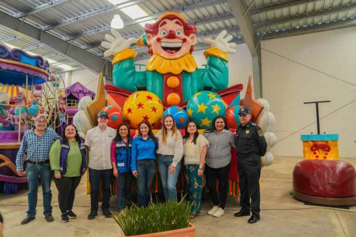 Cecilia Patrón supervisa instalaciones de Ciudad Carnaval, la fiesta se realizará del 11 al 18 de febrero.