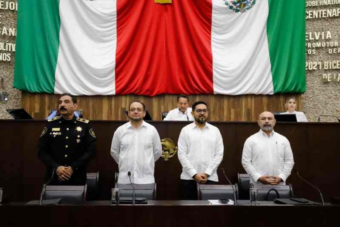 EN EL CONGRESO DEL ESTADO DE YUCATAN SE PRESNTÓ EL PRIMER BLOQUE DE LA GLOSA DEL PRIMER INFORME DEL GOBIERNO DE YUCATAN.