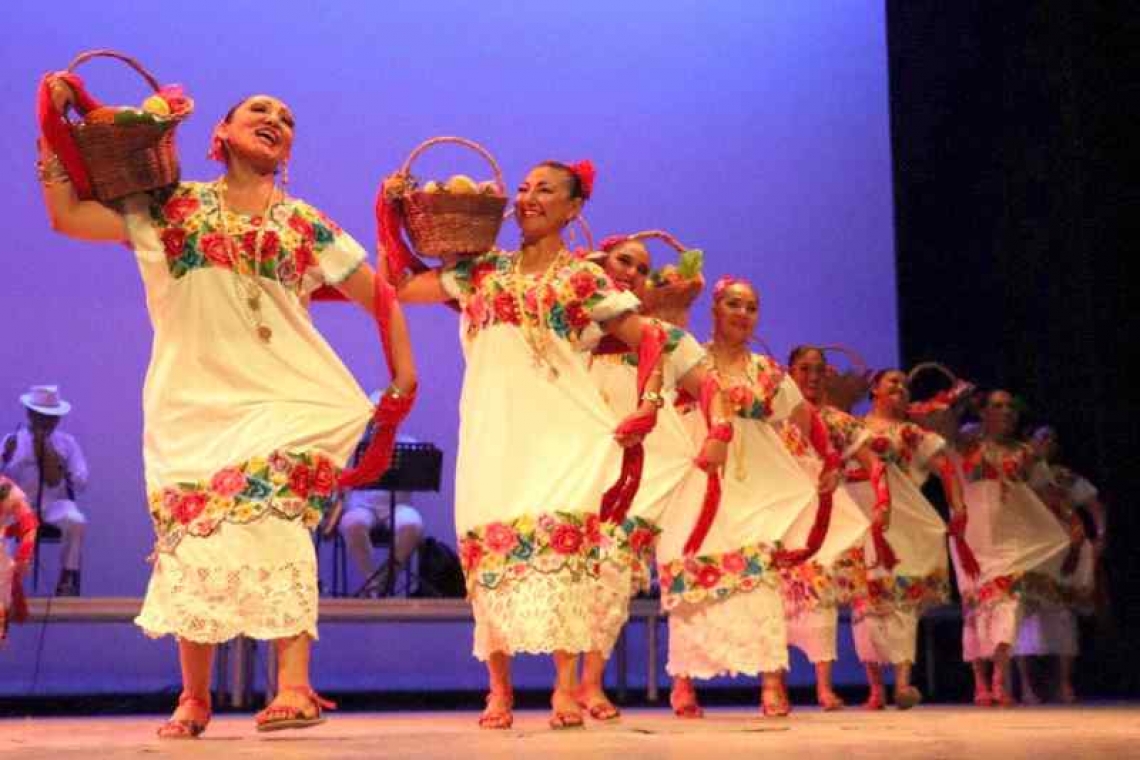 SEDECULTA CELEBRA TRADICION DEL FOLKLOR YUCATECO EN EL RENACIMIENTO MAYA.