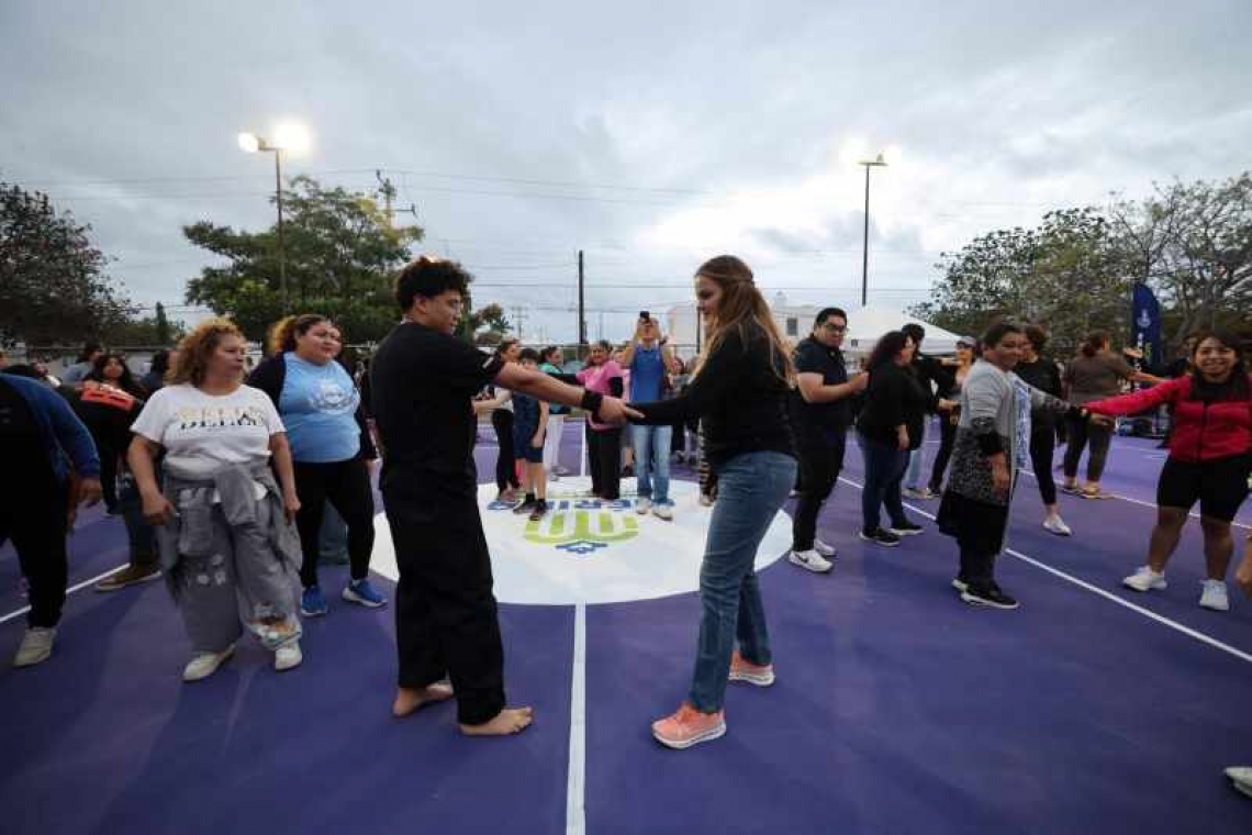 CECILIA PATRÓN PROMUEVE MACROCLASE DE DEFENSA PERSONAL EN CANCHA VIOLETA.