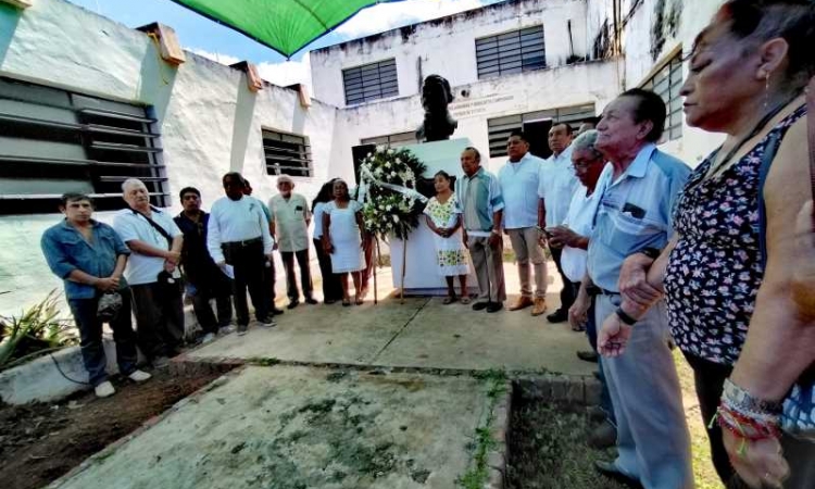 EN EL ANIVERSARIO LUCTUOSO A ZAPATA LOS CAMPESINOS CLAMAN POR AYUDA ANTE EL DESPOJO DE SUS TIERRAS.