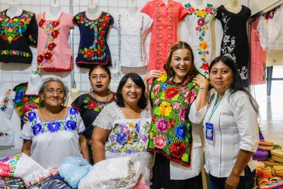   CREDITOS MAS SIMPLES PARA EMPRENDER Y PROSPERAR EN MERIDA: CECILIA PATRON LAVIADA.