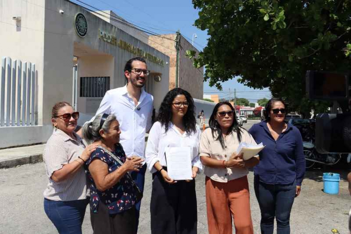   FAMILIAS DE MERIDA PRESENTA AMPARO POR LA FALTA DE AGUA POTABLE.