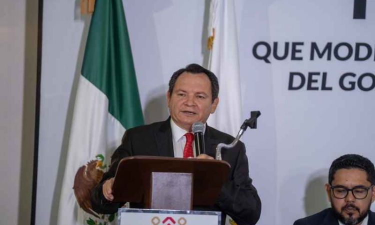 EL GOBERNADOR JOAQUÍN JESÚS DIAZ MENA ANUNCIO DECRETO EN LA CIUDAD DE MÉXICO