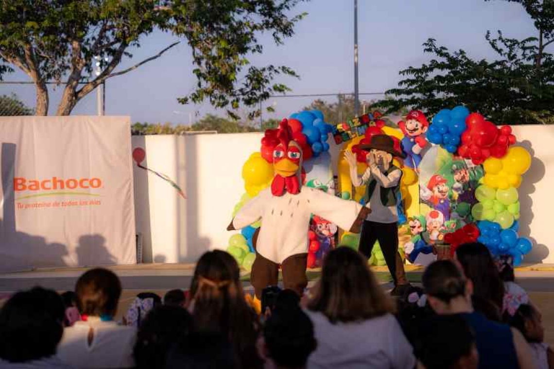  DIF Yucatán celebra el Día de la Niñez en Casa Otoch y Otoch K’iin.