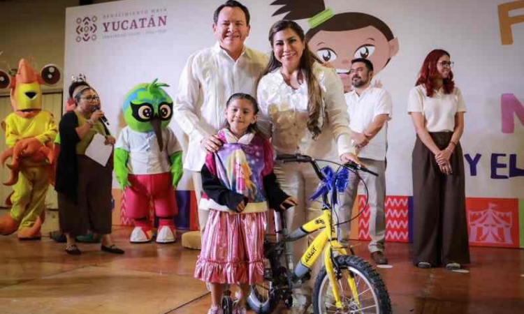 CELEBRAN A LAS INFANCIAS YUCATECAS CON FESTIVAL FAMILIAR EN EL SIGLO XXI