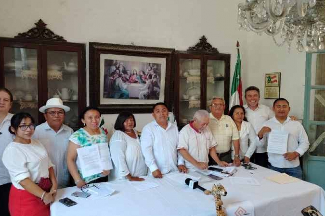 COLECTIVO DE MUJERES Y HOMBRES MAYAS DENUNCIA RACISMO Y DESACATO DEL IEPAC YUCATAN.