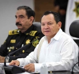 Ayuntamiento de Mérida atiende reporte de personas lesionadas por registro sanitario colapsado de la JAPAY en Ciudad Caucel