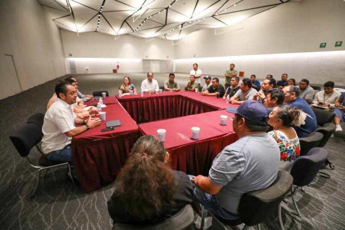 ARTESANOS DE CHICHEN ITZÁ SE REÚNEN CON 